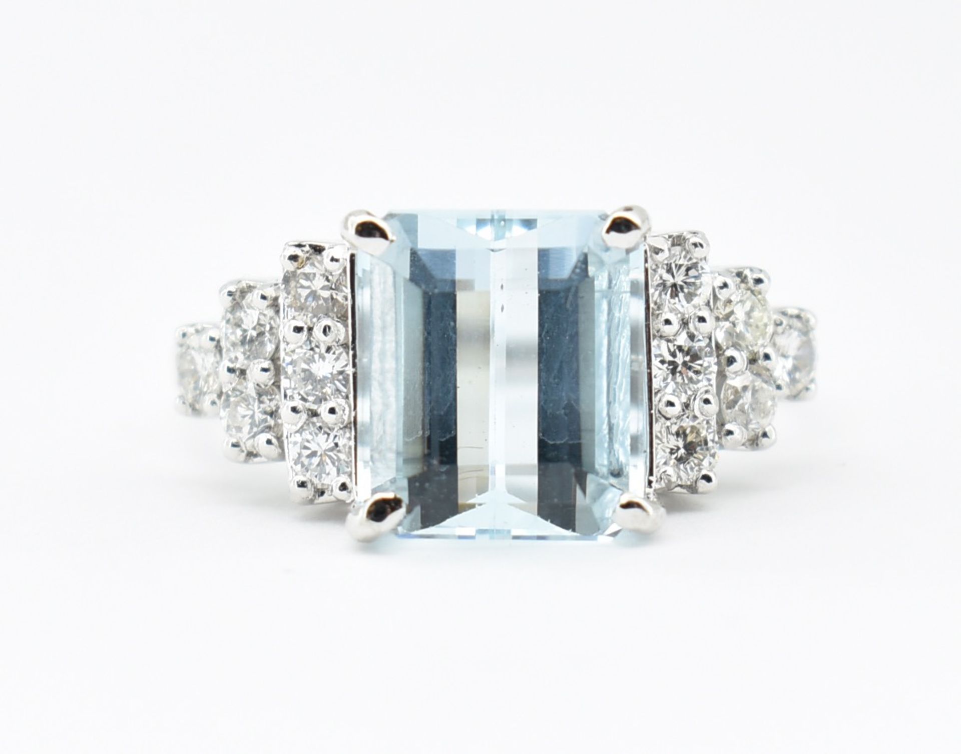 ART DECO STYLE AQUAMARINE & DIAMOND RING