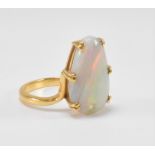 VINTAGE HALLMARKED 18CT GOLD & OPAL DRESS RING