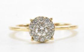 18CT GOLD & DIAMOND CLUSTER RING