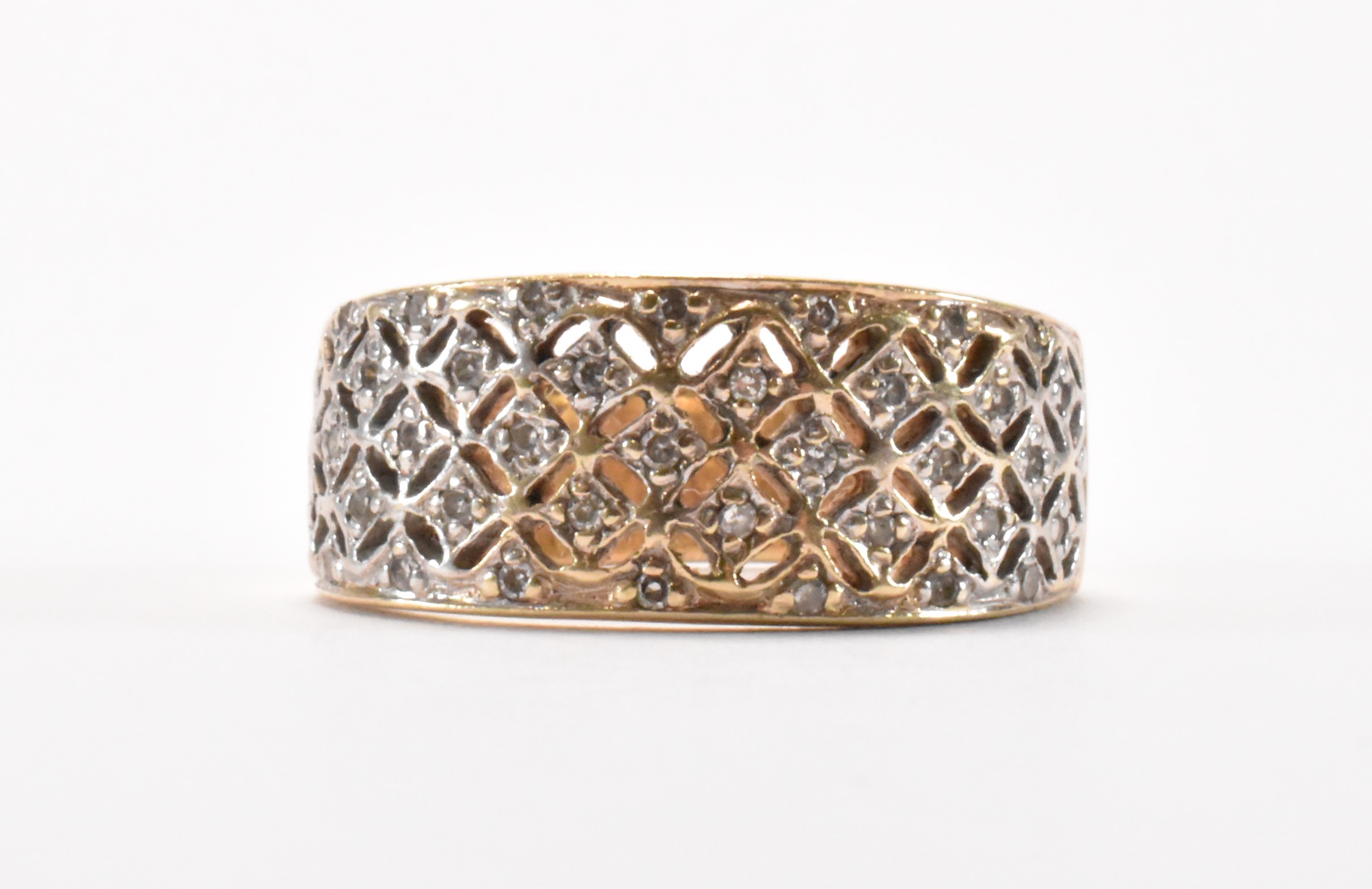 HALLMARKED 9CT GOLD & DIAMOND RING