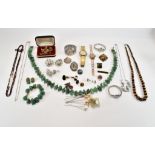 ASSORTMENT OF COSTUME JEWELLERY & WATCHES