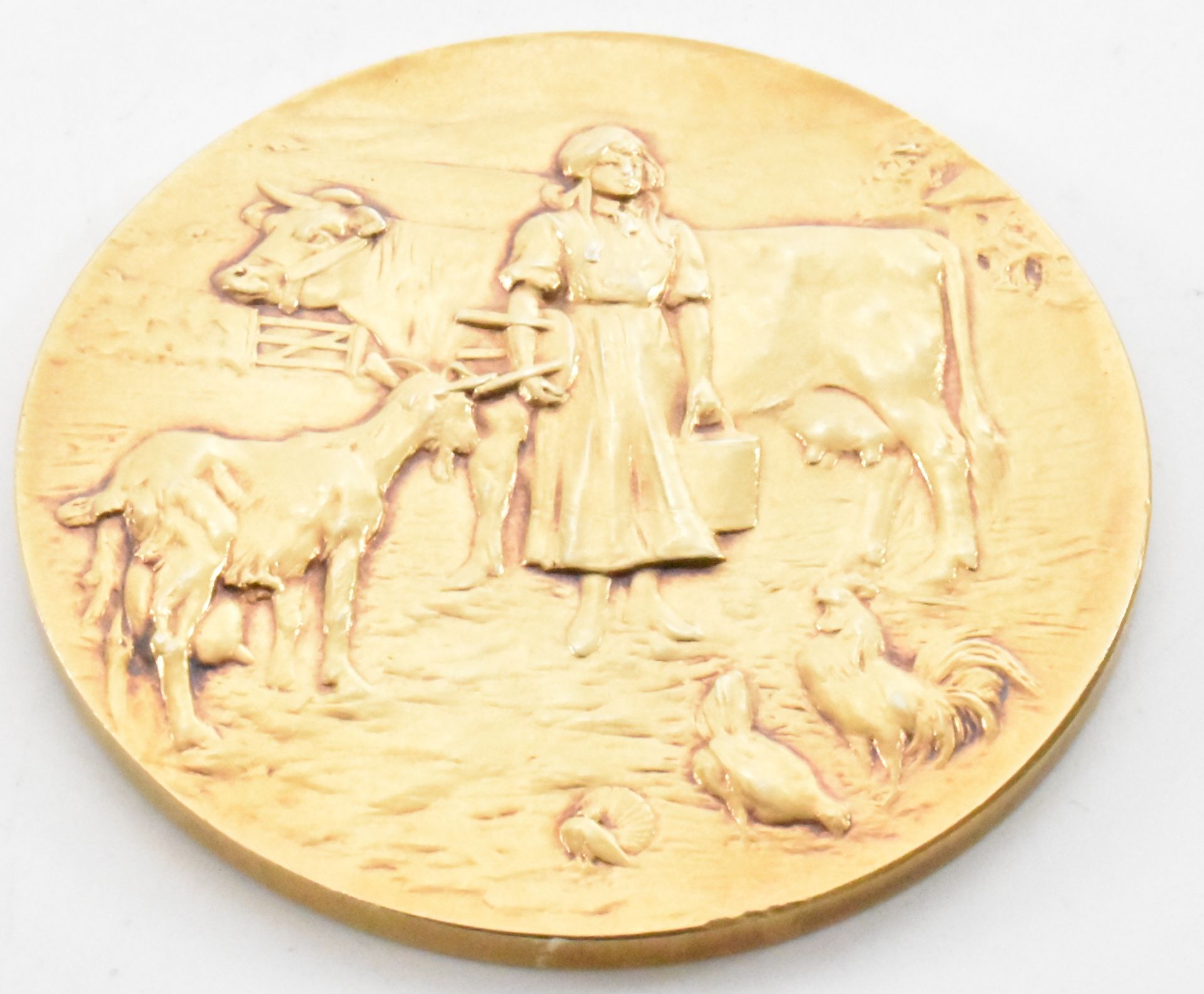 HALLMARKED 9CT GOLD 1920S BRITISH DAIRY FARMERS MEDALLION - Image 5 of 6