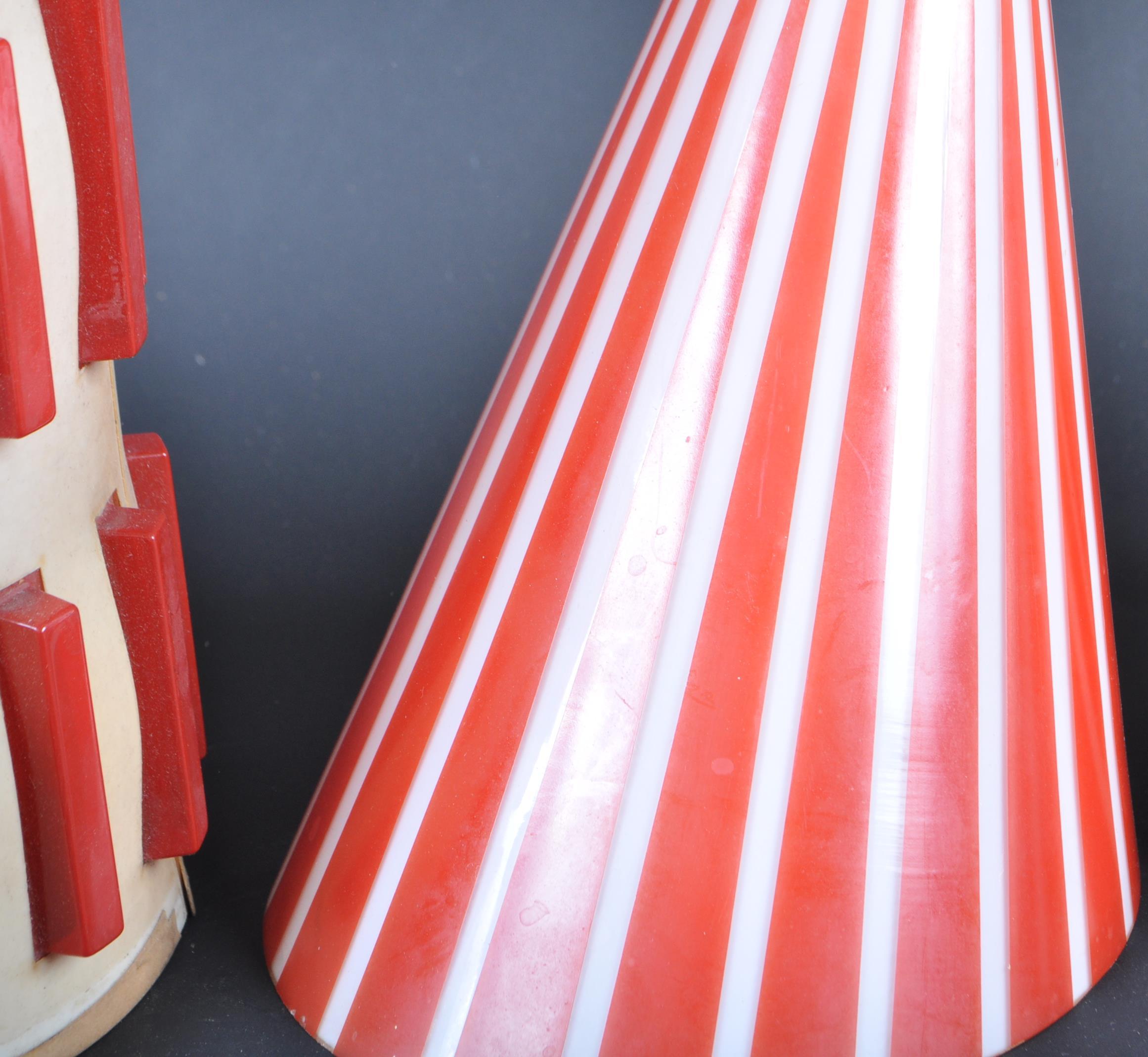 COLLECTION OF RETRO VINTAGE MID 20TH CENTURY LIGHT SHADES. - Image 2 of 5