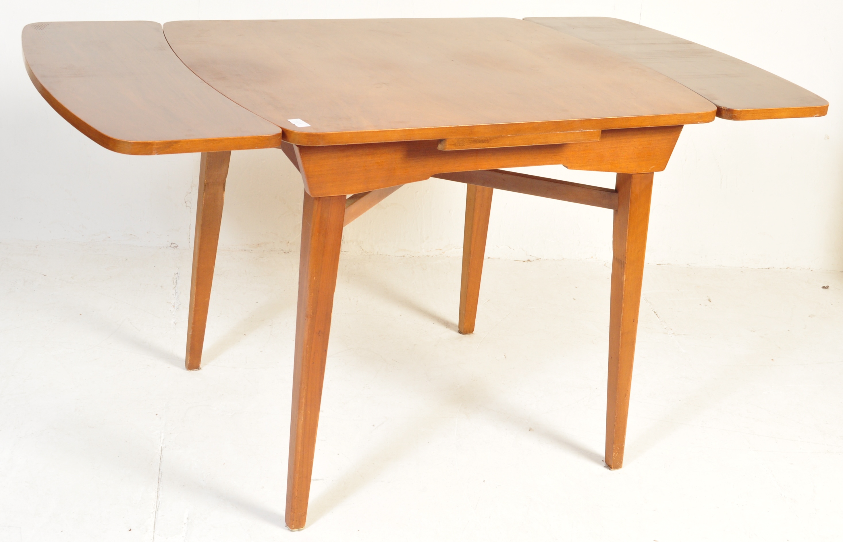 PARKER KNOLL TEAK EXTENDABLE DINING TABLE AND CHAIRS - Image 6 of 14