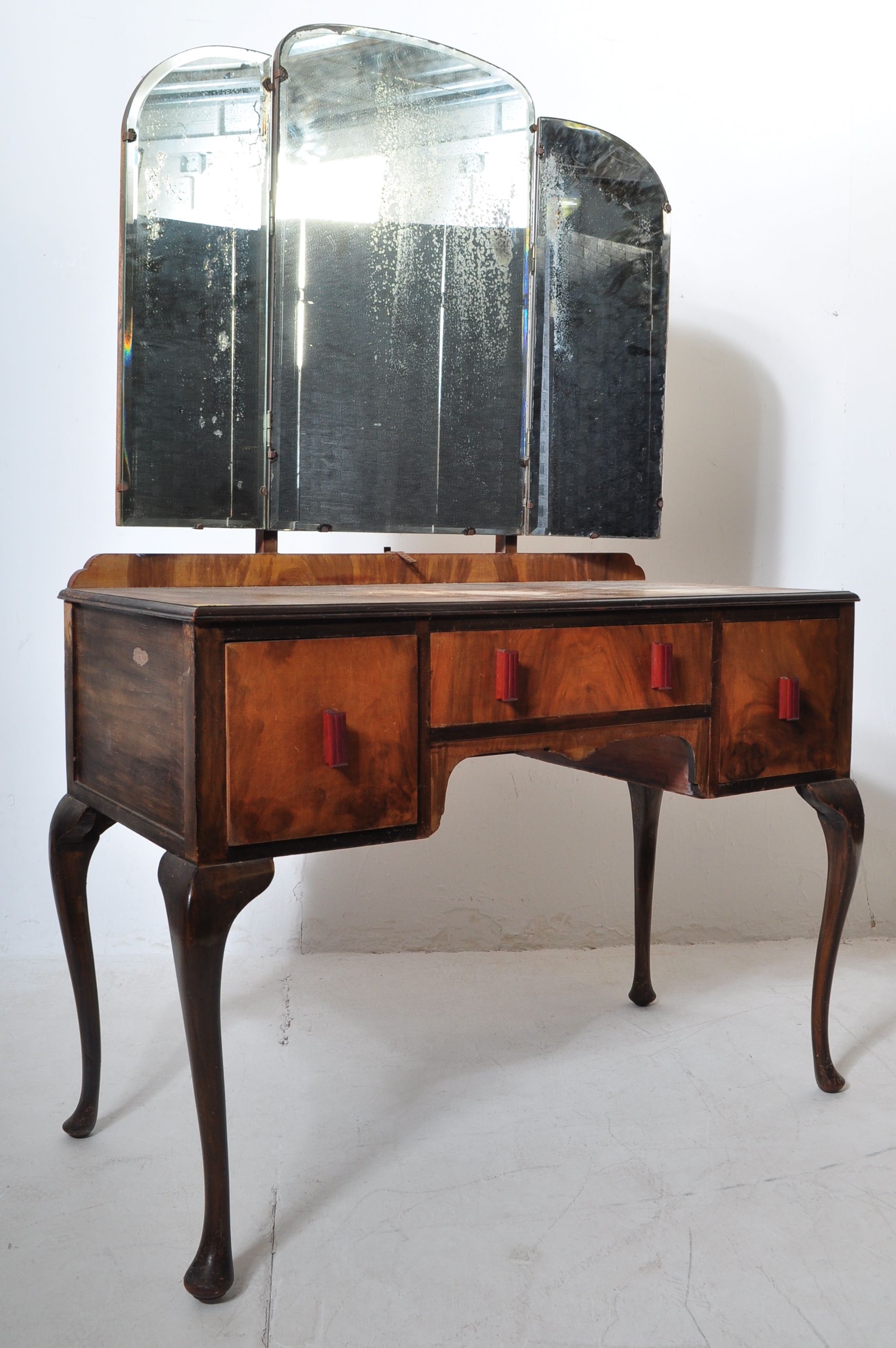 1940S WALNUT QUEEN ANNE REVIVAL LADIES DRESSING TABLE
