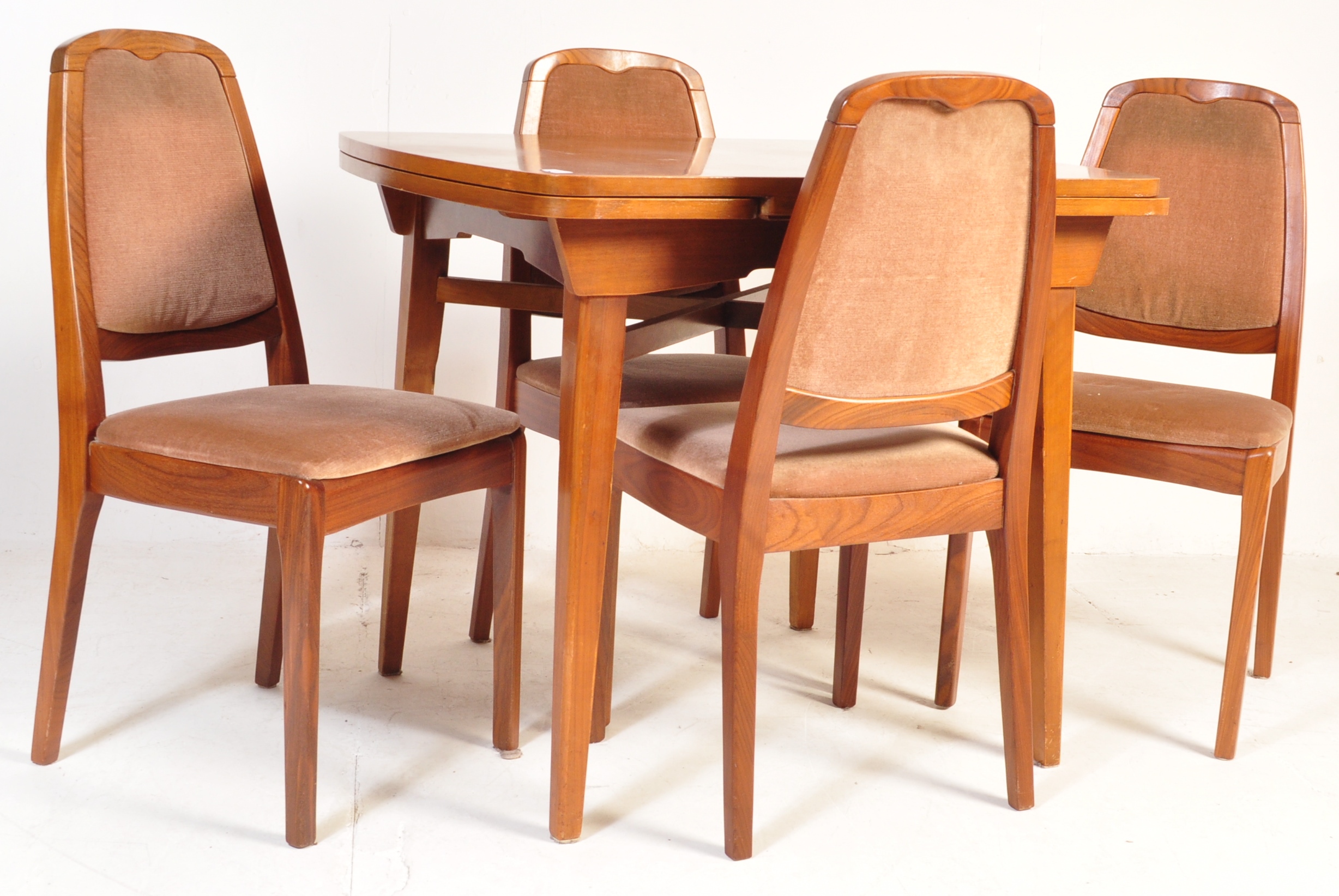 PARKER KNOLL TEAK EXTENDABLE DINING TABLE AND CHAIRS - Image 3 of 14
