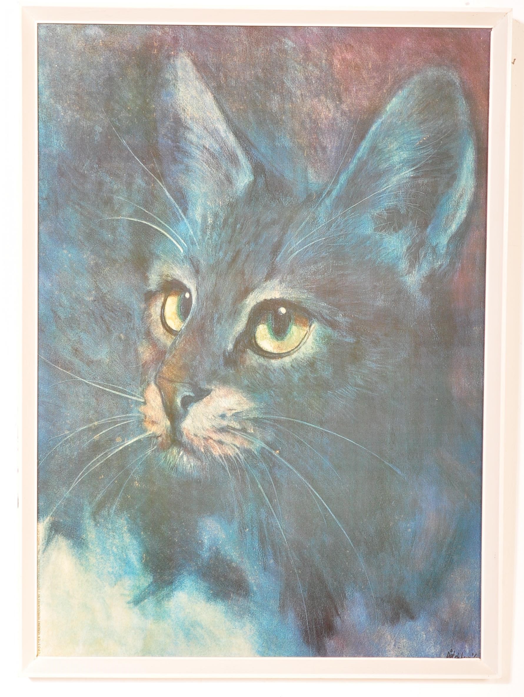 LARGE RETRO CATS FACE PRINT