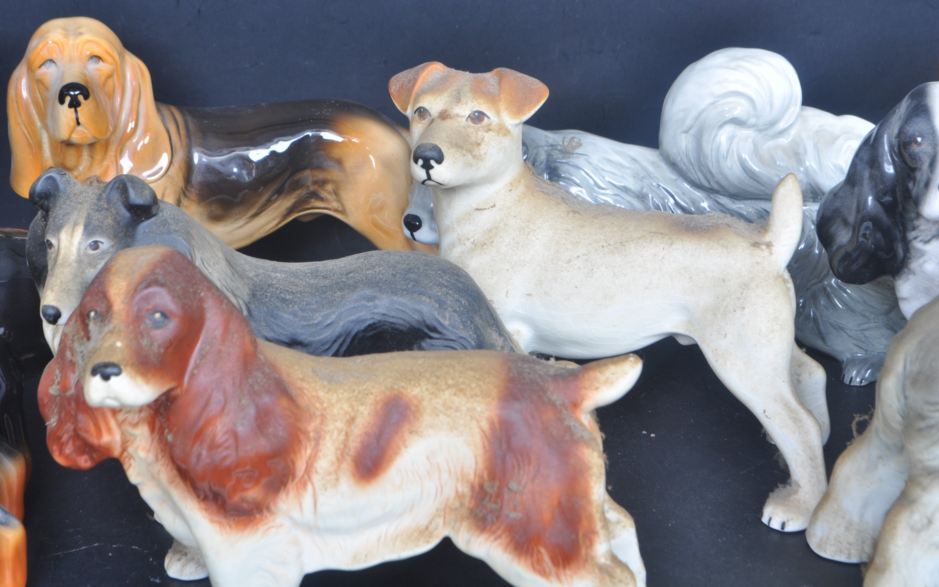 LARGE COLLECTION OF CERAMIC DOG FIGURINES - Image 3 of 7