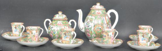 EARLY 20TH CENTURY CHINESE ORIENTAL FAMILLE VERTE CERAMIC TEA SET