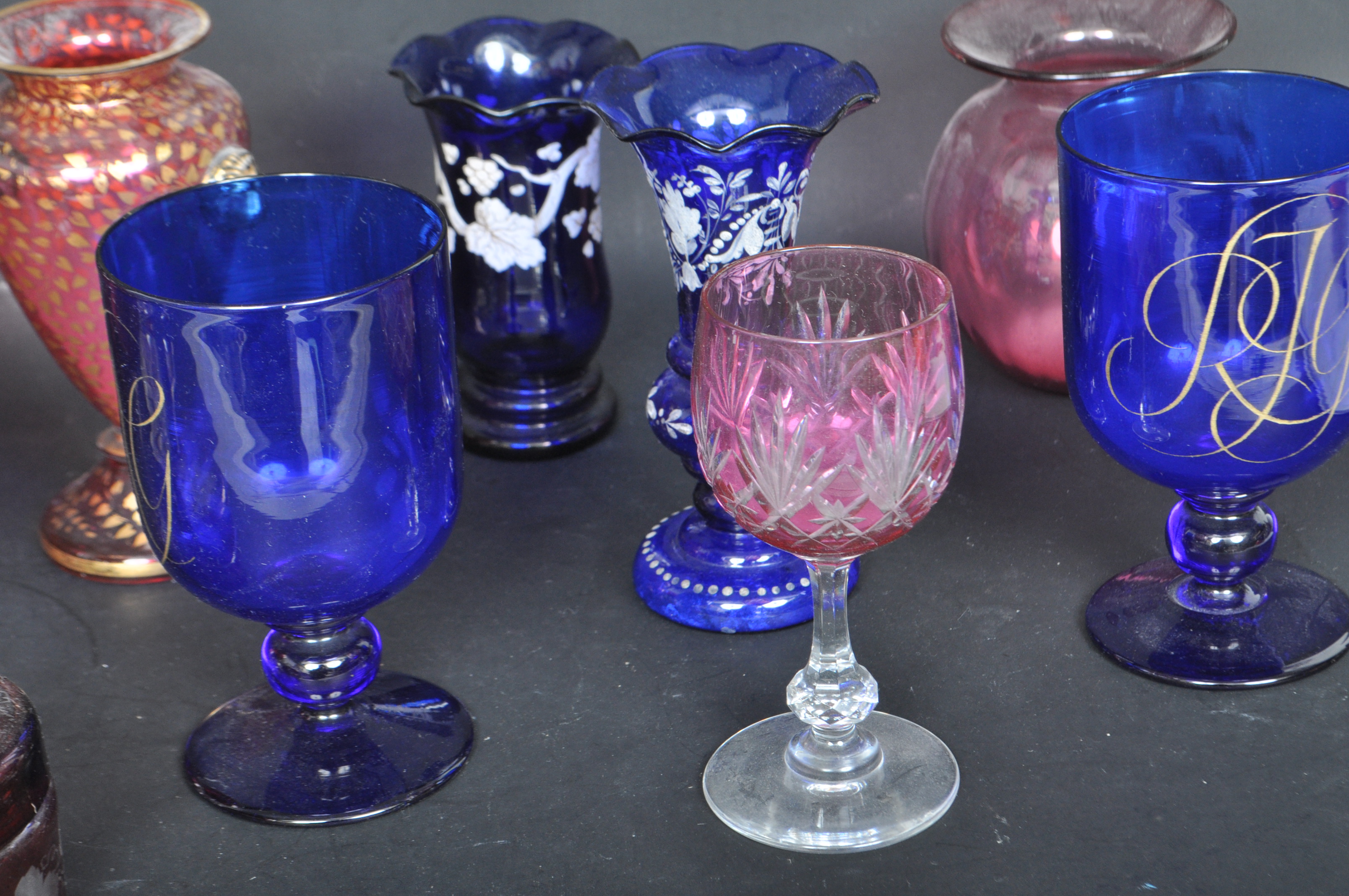 VICTORIAN & LATER CRANBERRY & COBALT GLASS - Image 5 of 6