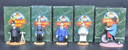 CAMBERWICK GREEN – ROBERT HARROP – X5 FIGURINES / STATUES