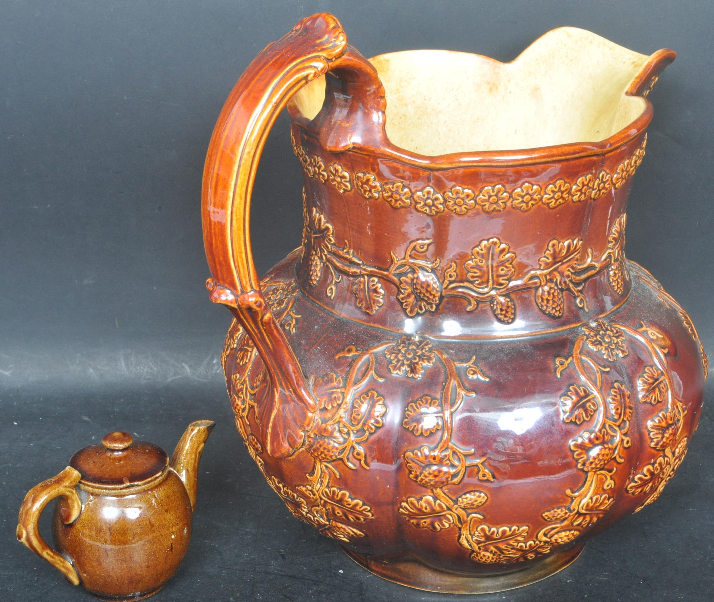 VICTORIAN 19TH CENTURY TREACLE GLAZE PITCHER & TEAPOT - Image 4 of 6