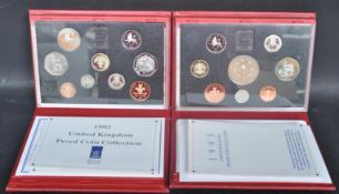 ROYAL MINT 1992 DELUXE COIN SET T/W WITH A 1993 DELUXE COIN SET
