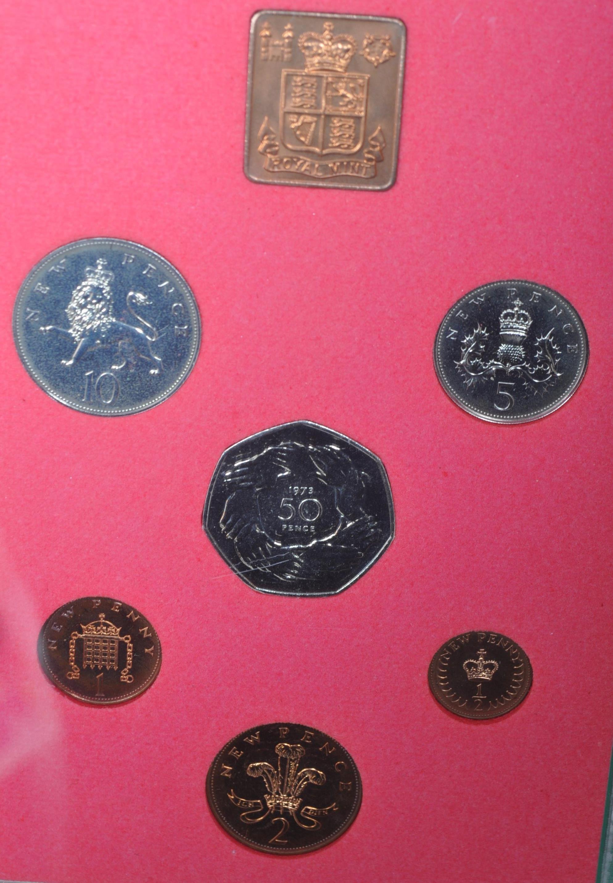 COLLECTION OF FIVE PROOF COINAGE OF GREAT BRITAIN & NORTHERN IRELAND - Image 4 of 5