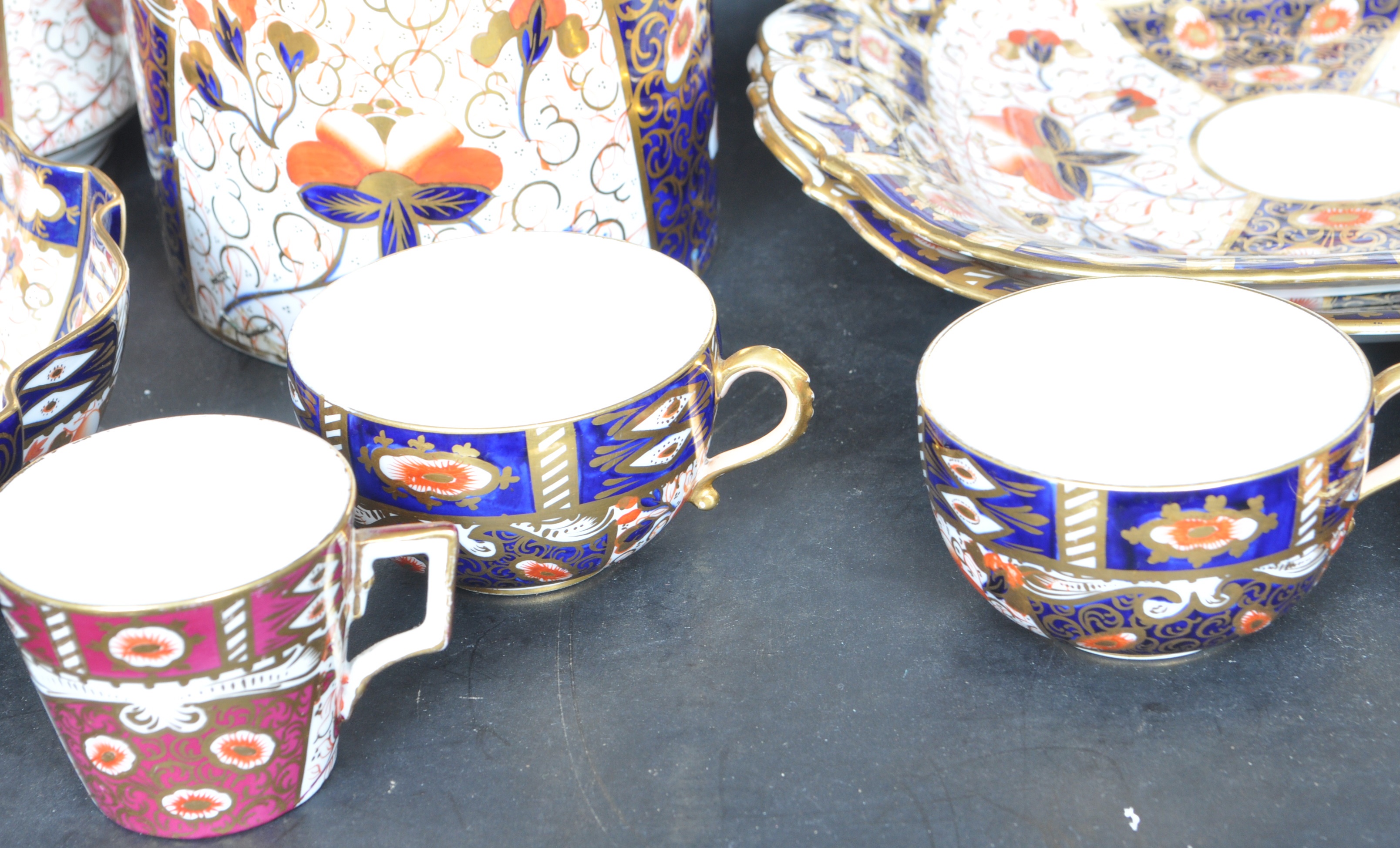COLLECTION OF VINTAGE 20TH CENTURY ROYQL CROWN DERBY IMARI PATTERN CHINA AND MORE - Image 9 of 14