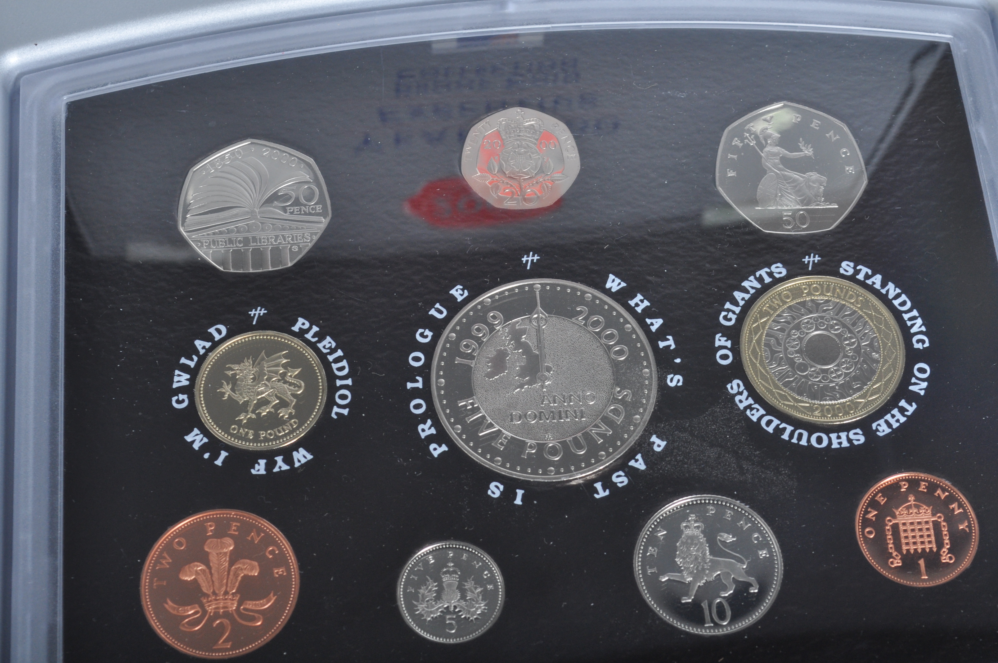 ROYAL MINT 2000 EXECUTIVE PROOF COIN SET - Image 2 of 5