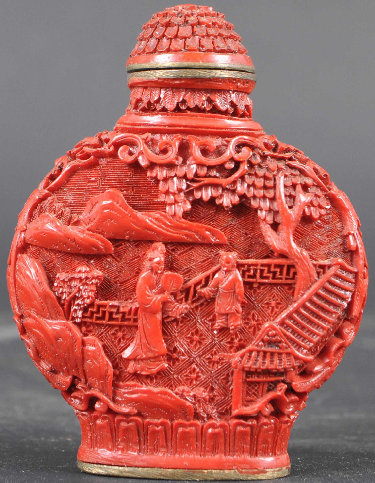 EARLY 20TH CENTURY CHINESE ORIENTAL CINNABAR SNUFF BOTTLE - Image 2 of 4