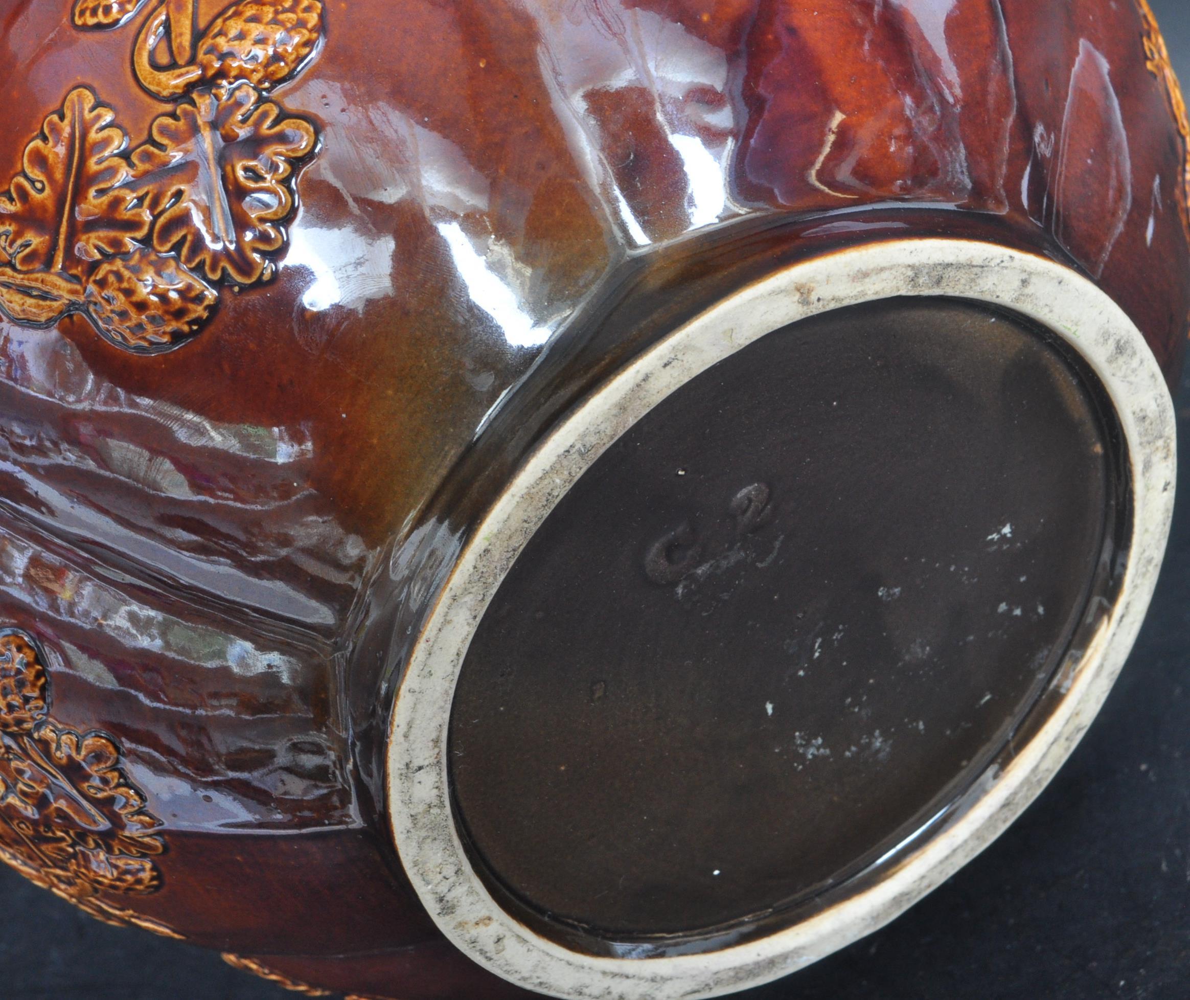 VICTORIAN 19TH CENTURY TREACLE GLAZE PITCHER & TEAPOT - Image 5 of 6