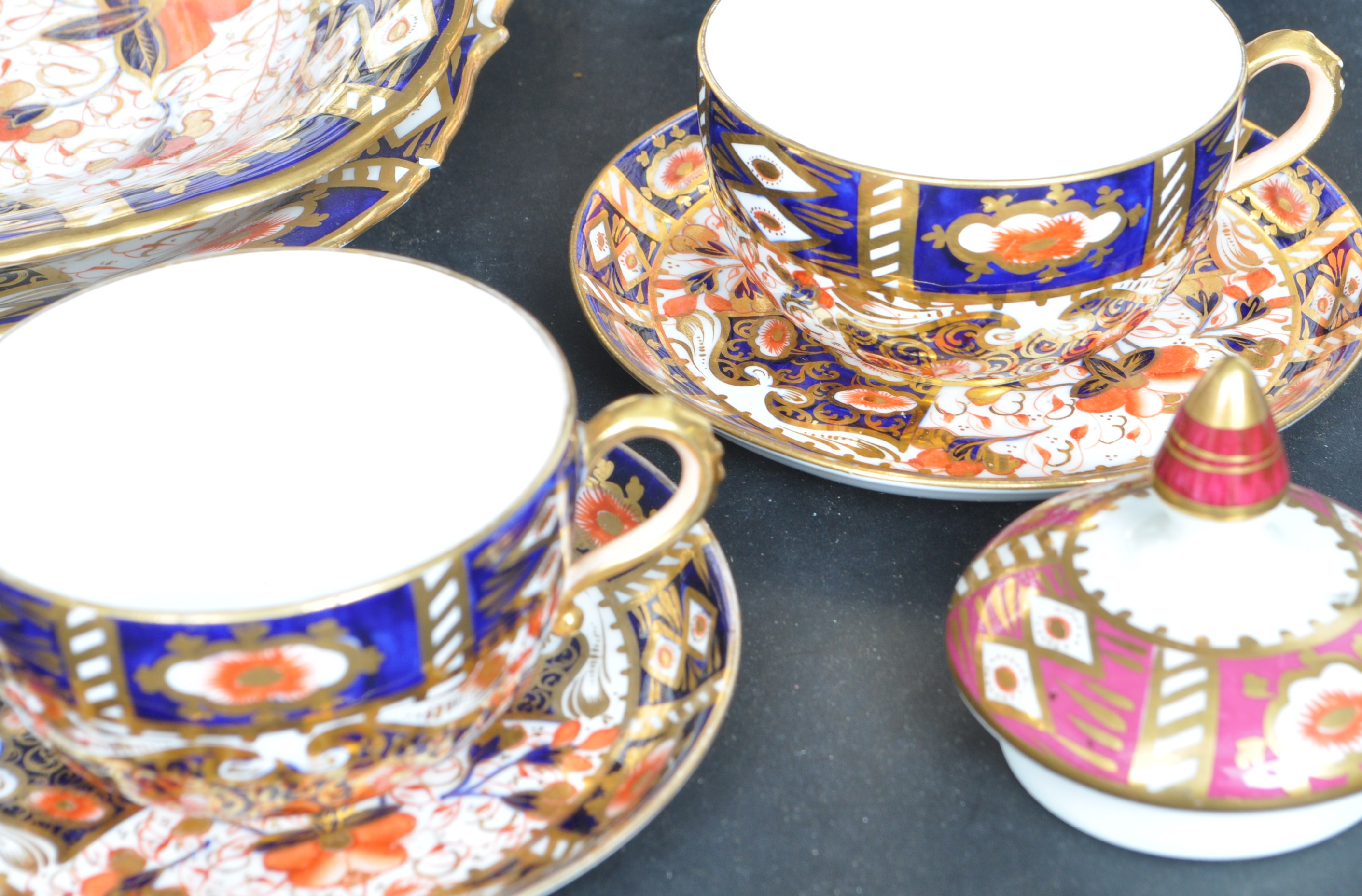 COLLECTION OF VINTAGE 20TH CENTURY ROYQL CROWN DERBY IMARI PATTERN CHINA AND MORE - Image 2 of 14
