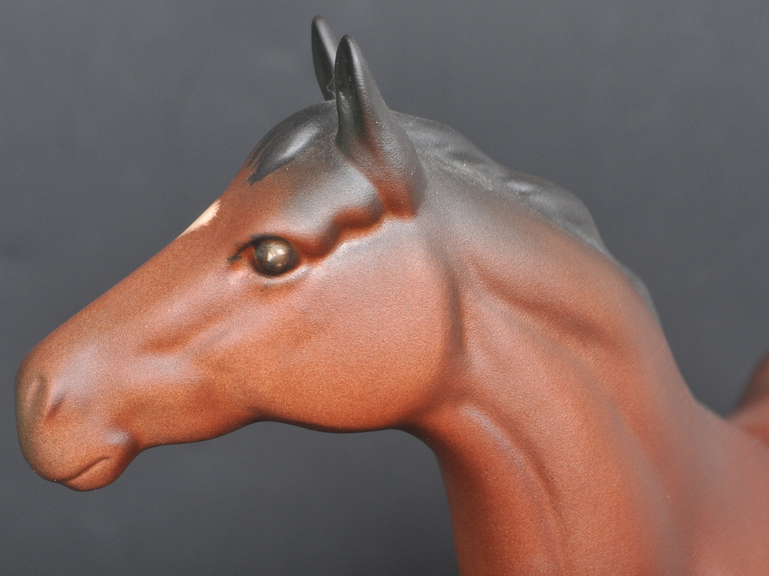 ROYAL DOULTON CHINA HORSE FIGURE - Image 3 of 5