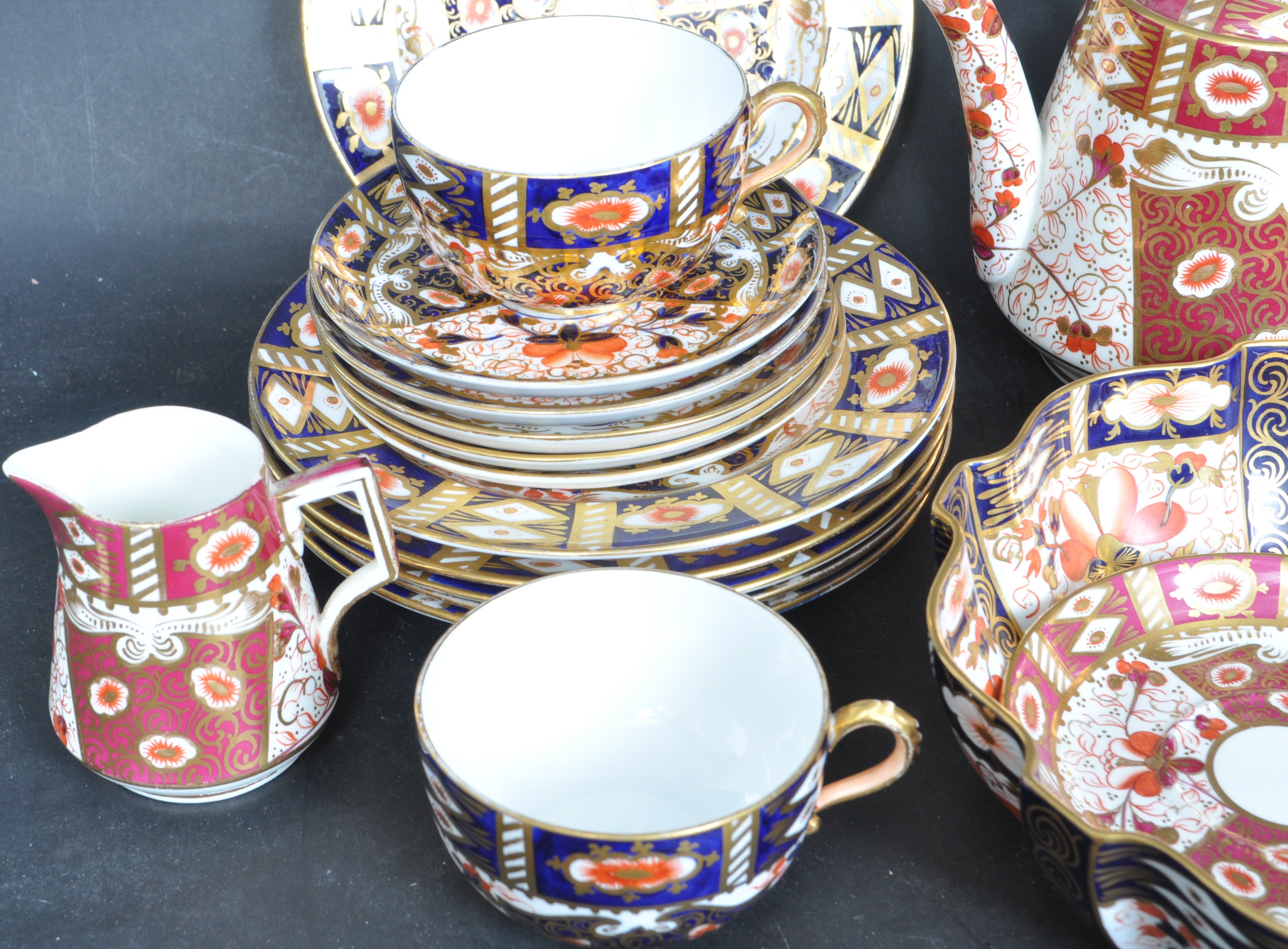 COLLECTION OF VINTAGE 20TH CENTURY ROYQL CROWN DERBY IMARI PATTERN CHINA AND MORE - Image 7 of 14