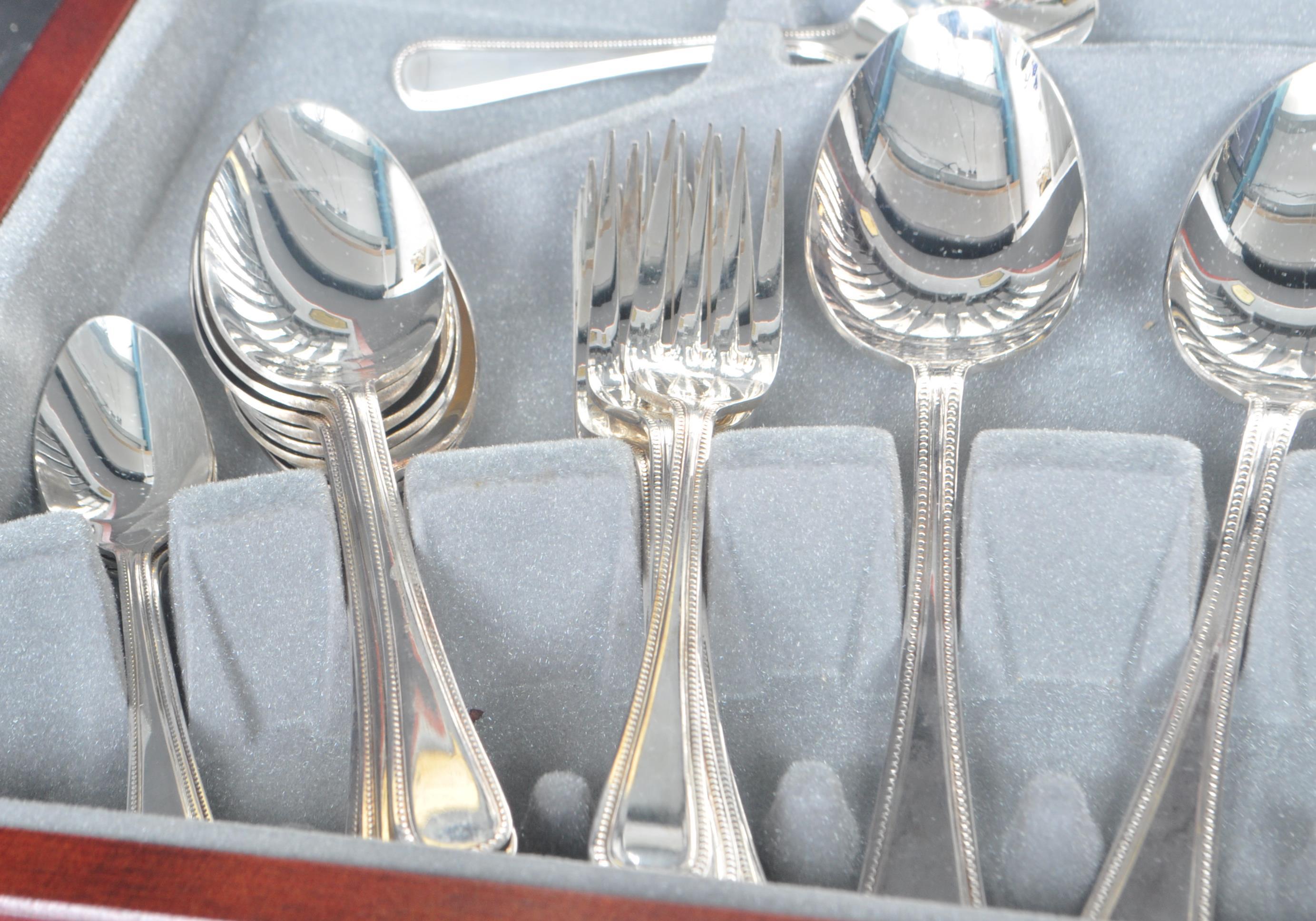 RETRO VINERS SHEFFIELD SILVER PLATE CUTLERY CANTEEN - Image 4 of 6