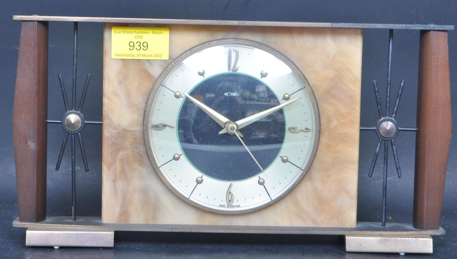 RETRO MID 20TH CENTURY METAMEC MANTEL CLOCK