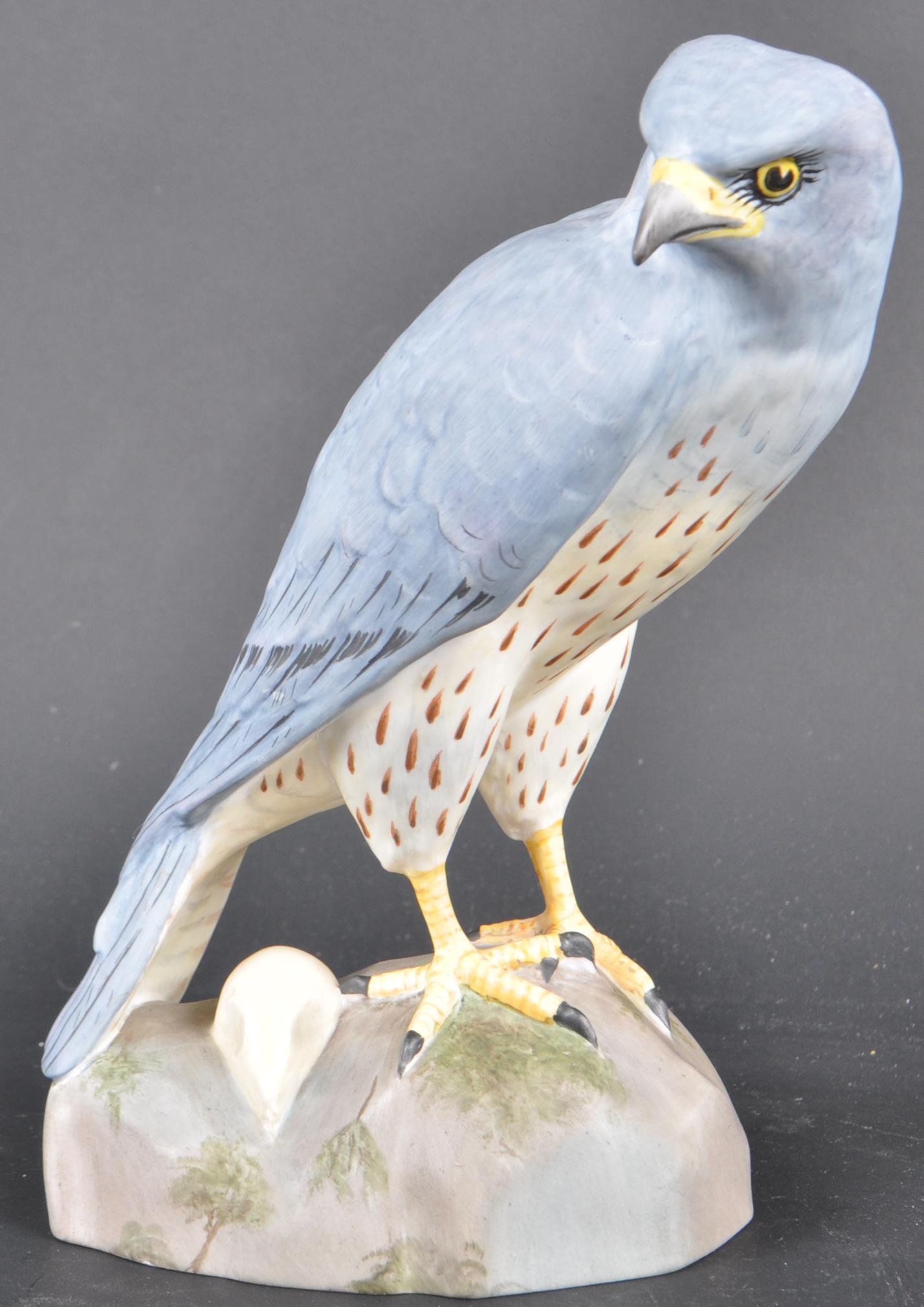 20TH CENTURY SPODE MONTAGU'S MALE HARRIER FIGURINE