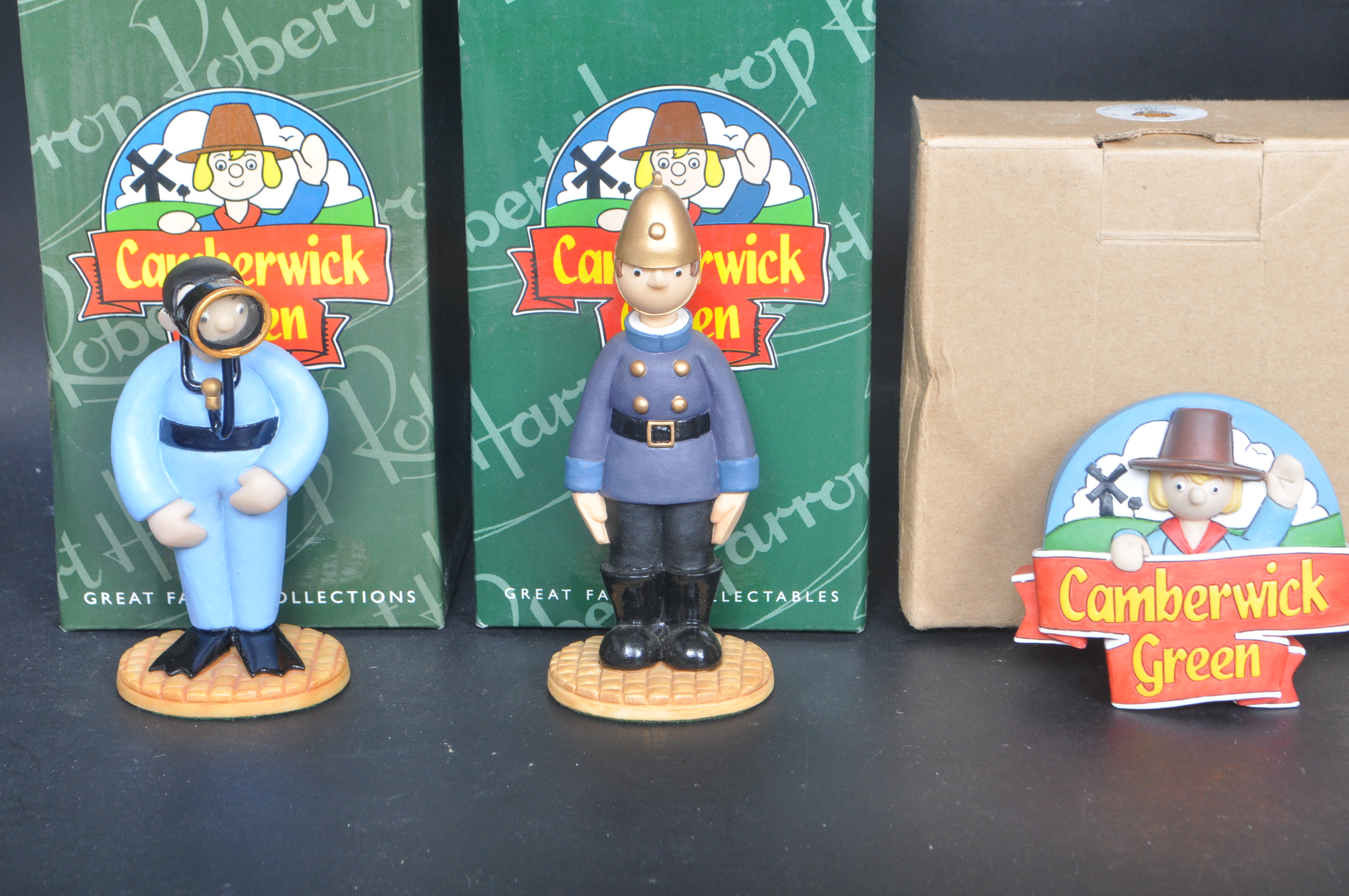 CAMBERWICK GREEN – ROBERT HARROP – X6 FIGURINES / STATUES - Image 2 of 4