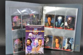 BABYLON 5 - BRUCE BOXLEITNER SIGNED BOOK & TRADING CARDS