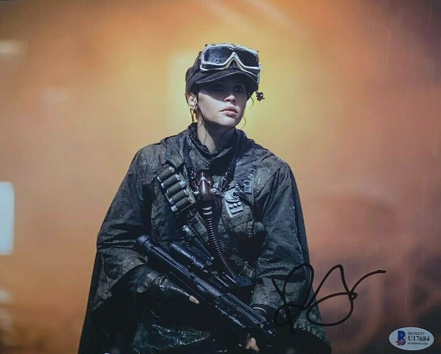 STAR WARS - ROGUE ONE - FELICITY JONES SIGNED 8X10" W/BECKETT COA