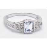 18CT WHITE GOLD AQUAMARINE & DIAMOND ART DECO RING