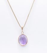 9CT GOLD & AMETHYST PENDANT NECKLACE