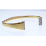 18ct GOLD & DIAMOND TORQUE SLAVE BANGLE