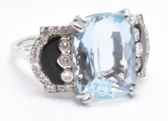 18CT WHITE GOLD ONYX DIAMOND & AQUAMARINE RING