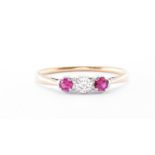 14CT GOLD DIAMOND & RUBY THREE STONE RING