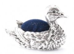 SILVER DUCK PIN CUSHION