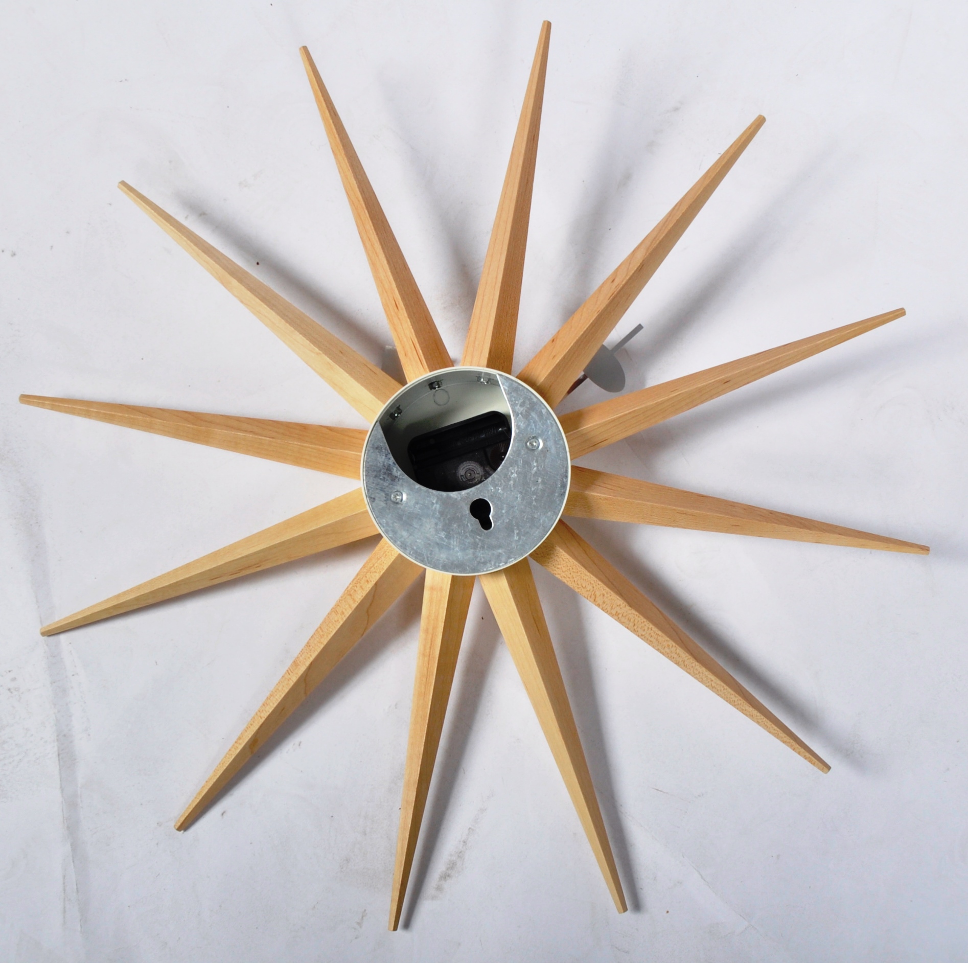 AFTER GEORGE NELSON - CONTEMPORARY STARBURST CLOCK - Image 4 of 5