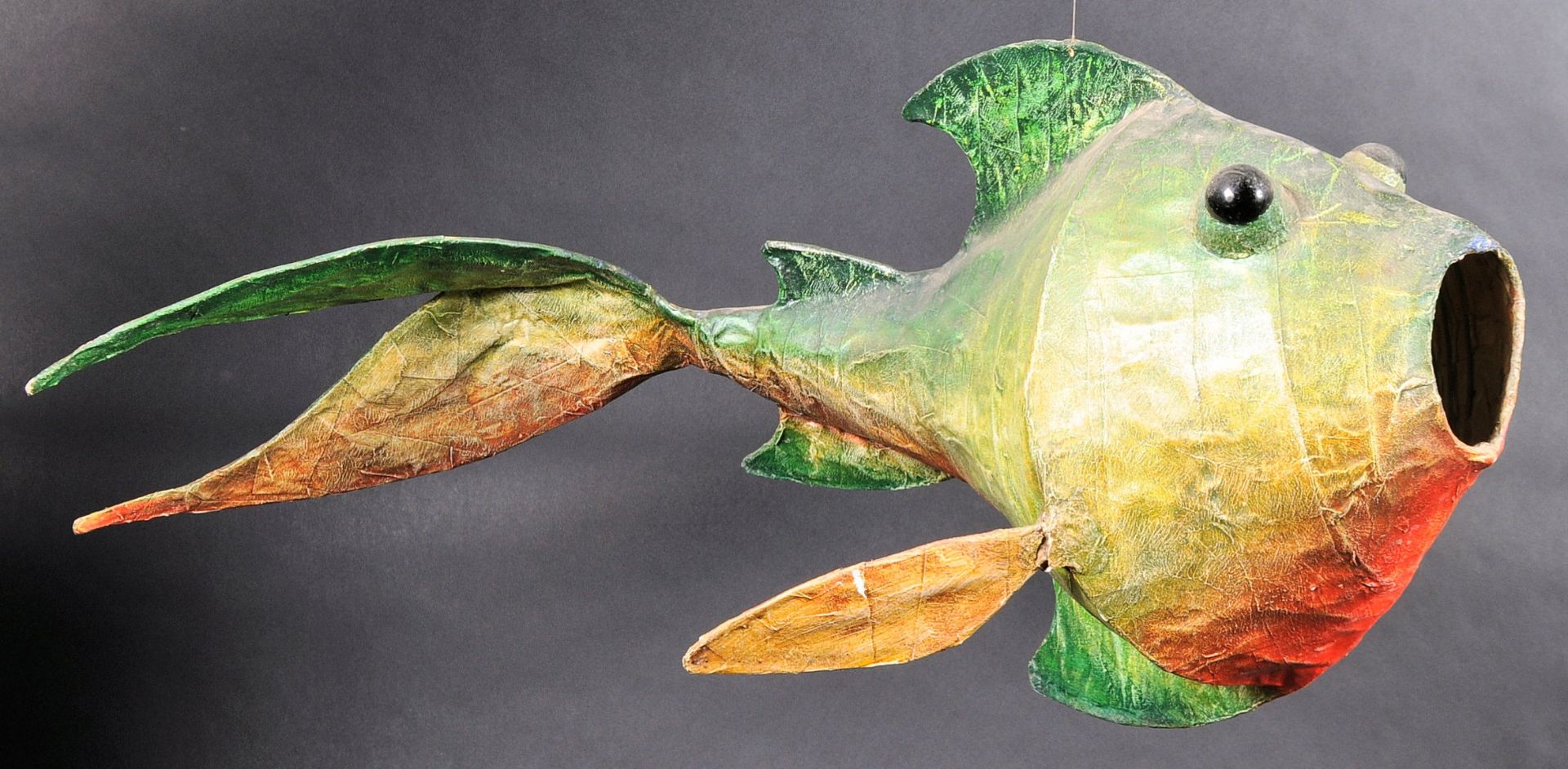 RETRO PAPIER-MACHE AND WIRE ABSTRACT MODEL OF A FISH