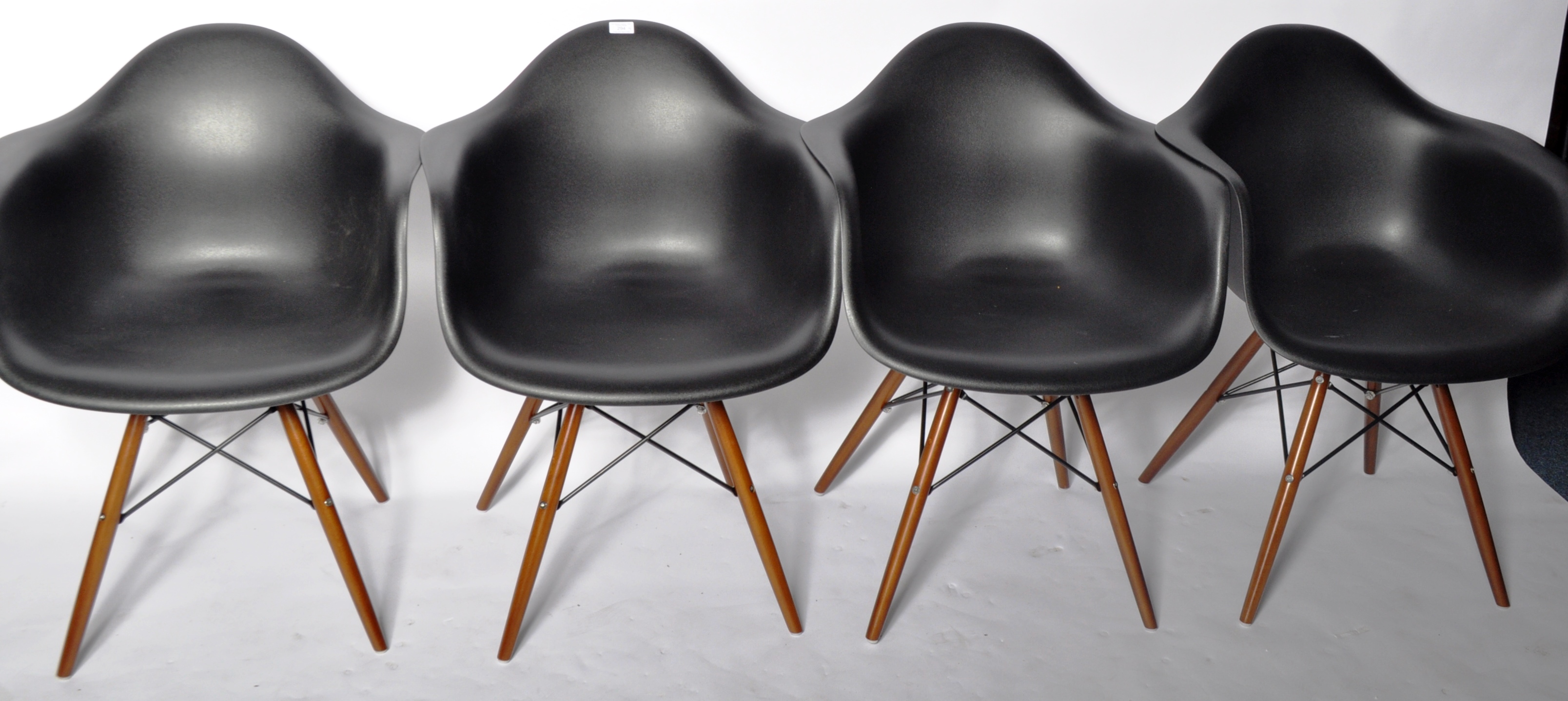 AFTER CHARLES & RAY EAMES - DAW CHAIRS - SET OF DINING CHAIRS - Image 2 of 5