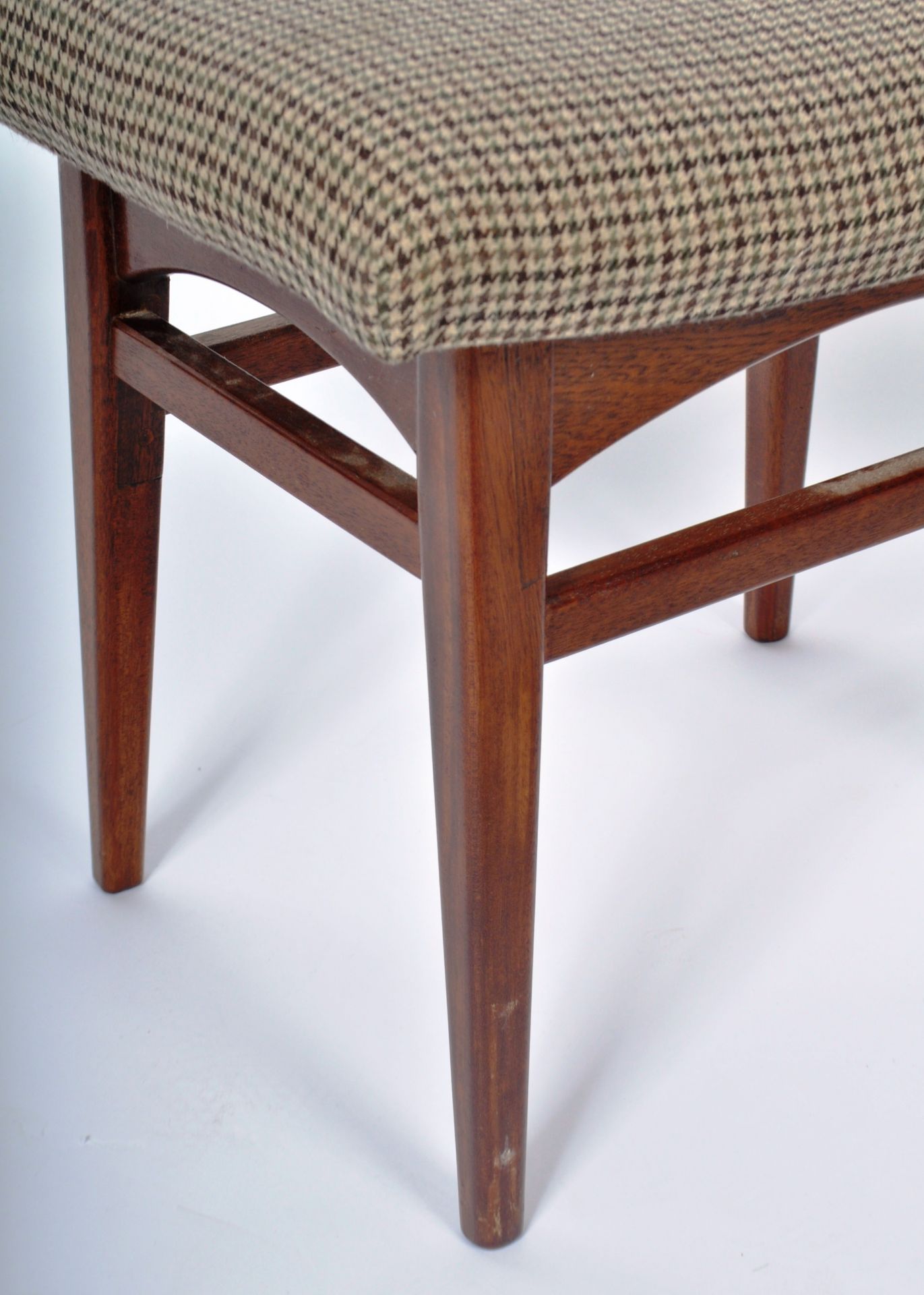 AUSTINE SUITE - MID CENTURY DRESSING TABLE STOOL - Image 4 of 5