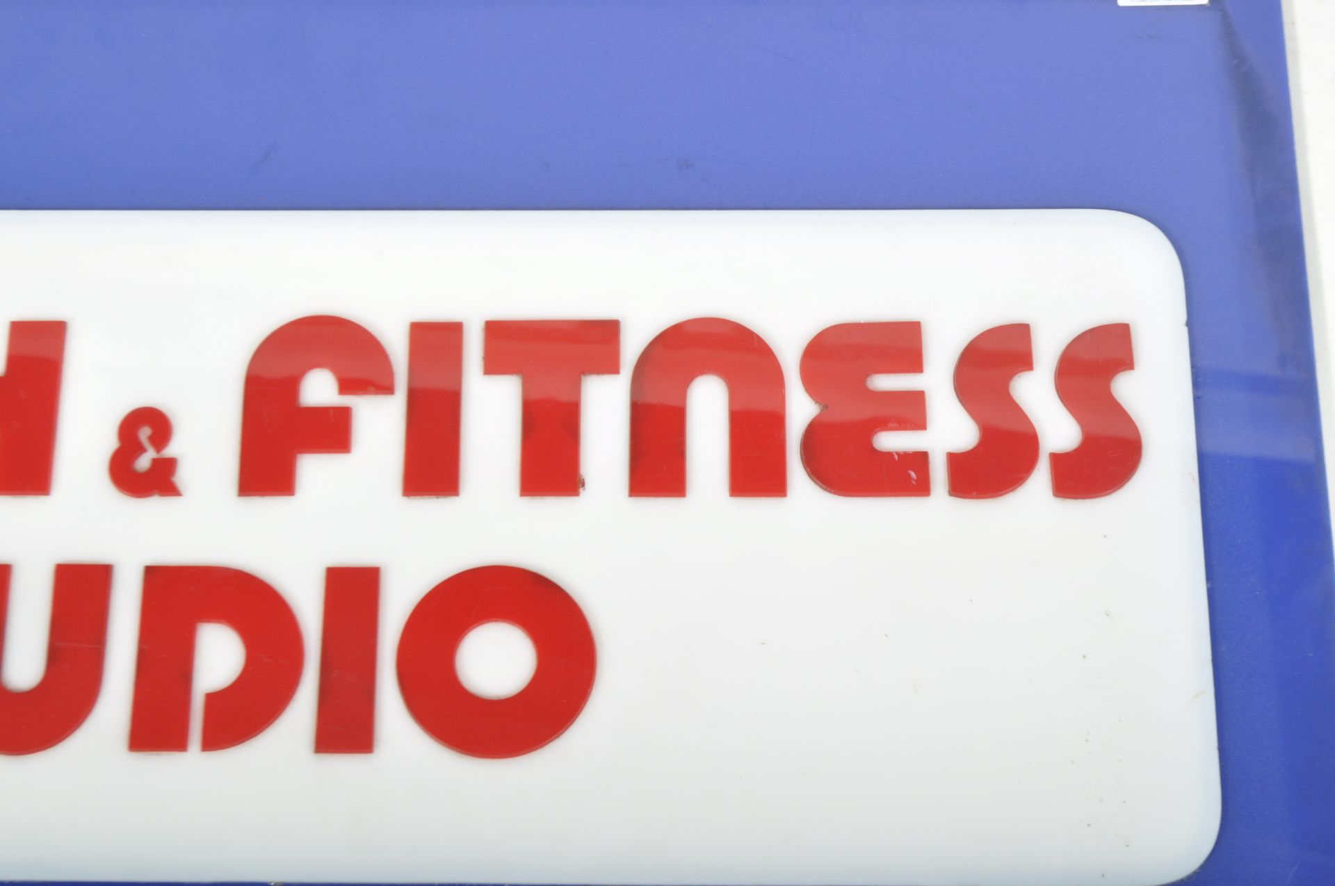 ACRYLIC FORMED HEALTH & FITNESS STUDIO ADVERTISING SIGN - Image 3 of 4