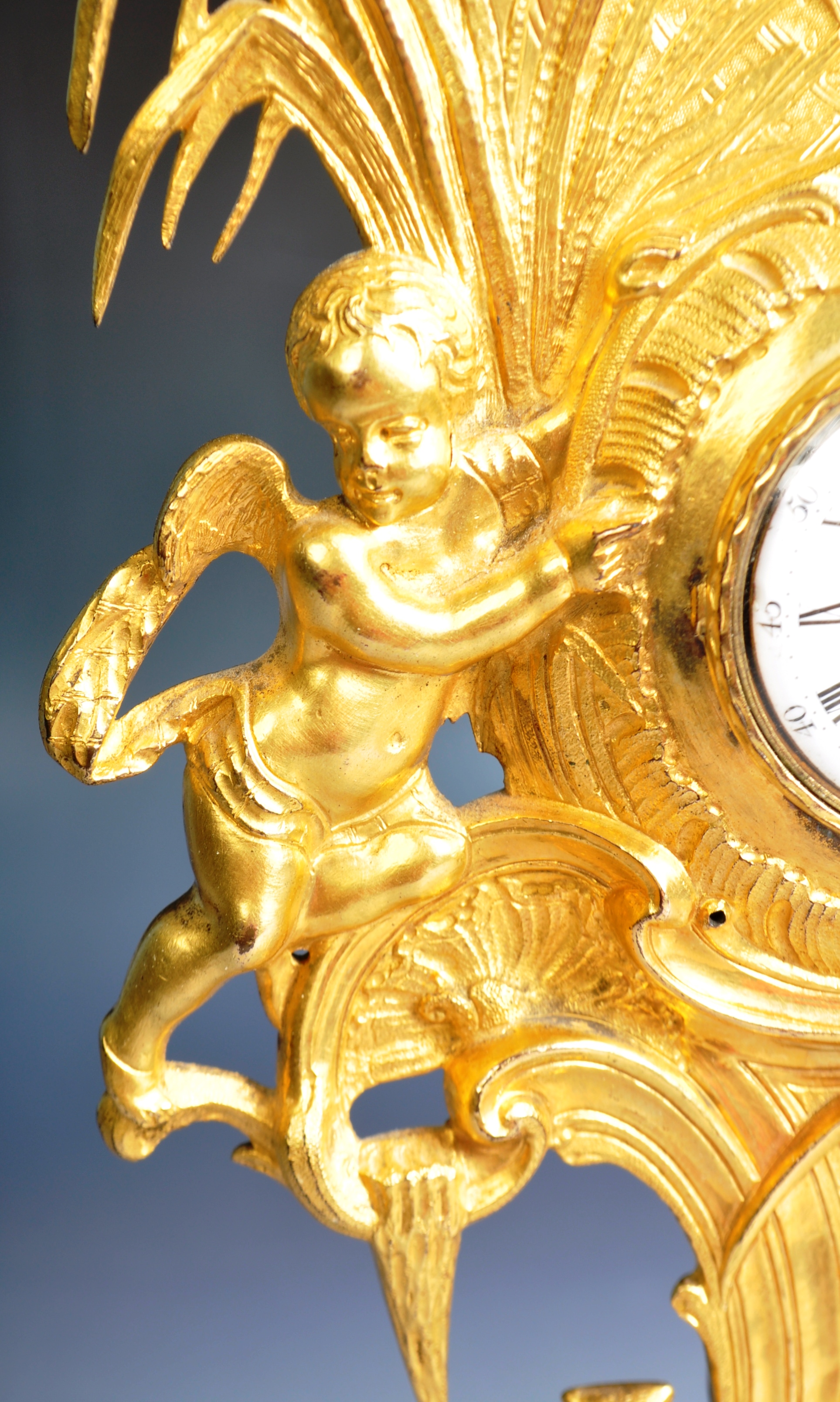 18TH CENTURY GEORGE III ORMOLU BRONZE CLOCK ON STAND - Image 3 of 7