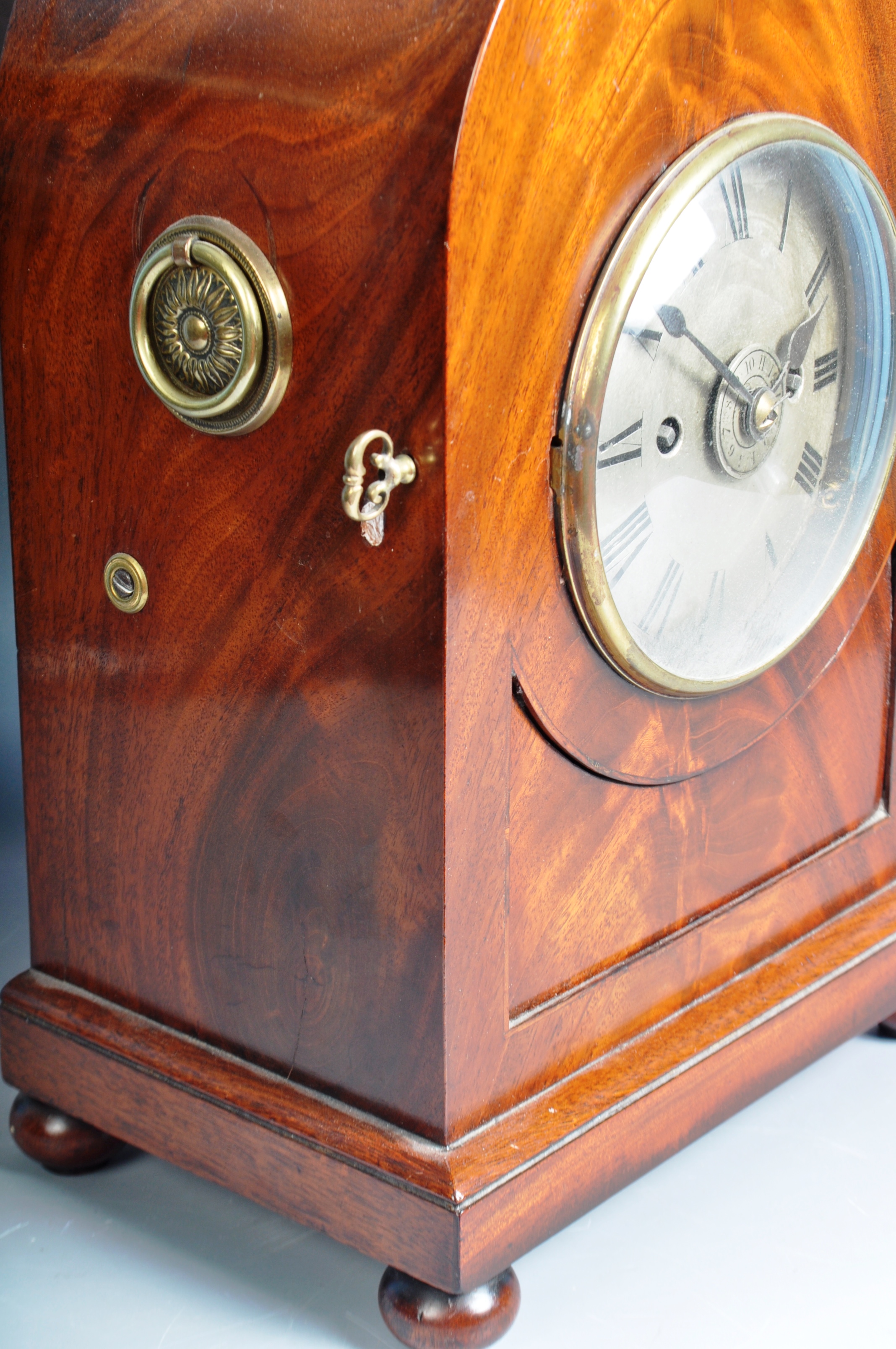 EARLY 19TH CENTURY REGENCY MAHOGANY BRACKET CLOCK - Image 5 of 11