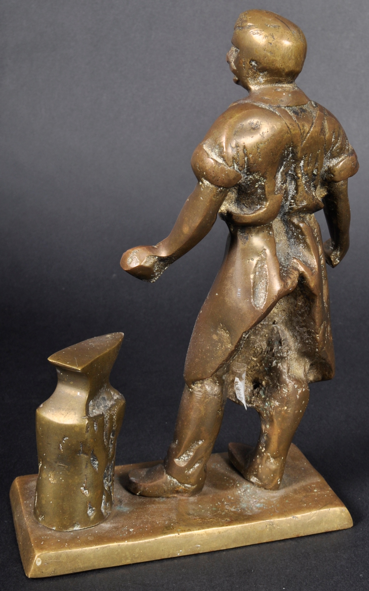 19TH CENTURY BRONZE BLACKSMITH FIGURINE - Image 7 of 8