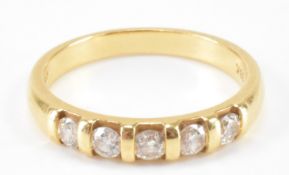 HALLMARKED 18CT GOLD & DIAMOND 5 STONE RING