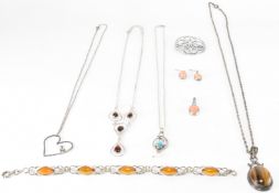 ASSOTRMENT OF SILVER JEWELLERY INCLUDING CORAL SUITE