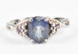 HALLMARKED 9CT GOLD & BLUE STONE RING