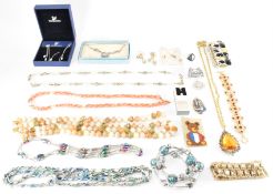 LARGE ASSORTMENT OF COSTUME JEWELLERY INCLUDING SOME SILVER