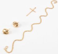 GROUP OF 9CT GOLD JEWELLERY - EARRINGS - CHAIN- PENDANT